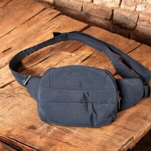 VaultPro RFID Waist Pack, Slash-Proof with Nylon Bottle Holder - See Description